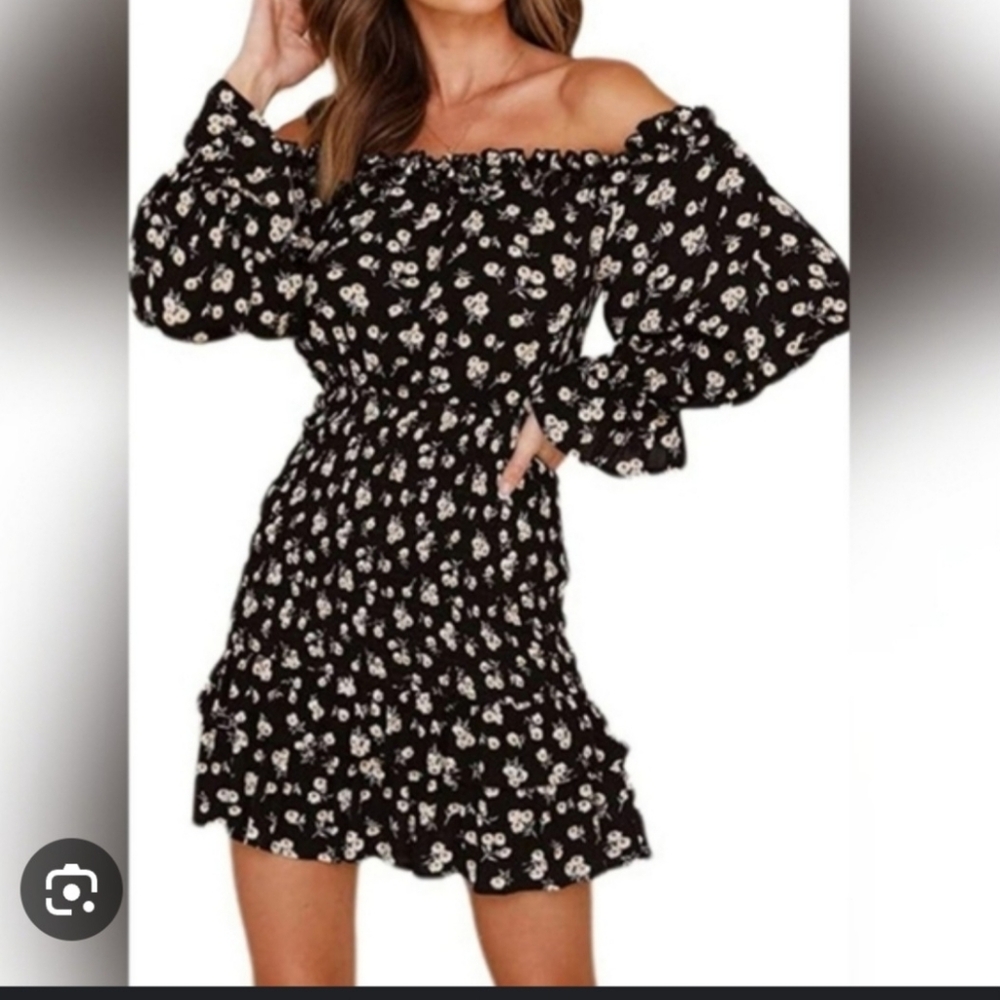 Simplee Black and White Floral Off Shoulder Smocked Mini Dress